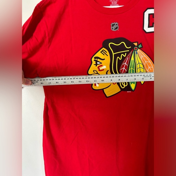 Reebok Chicago Blackhawks J. Toews Youth Red T-Shirt - Picture 5 of 7